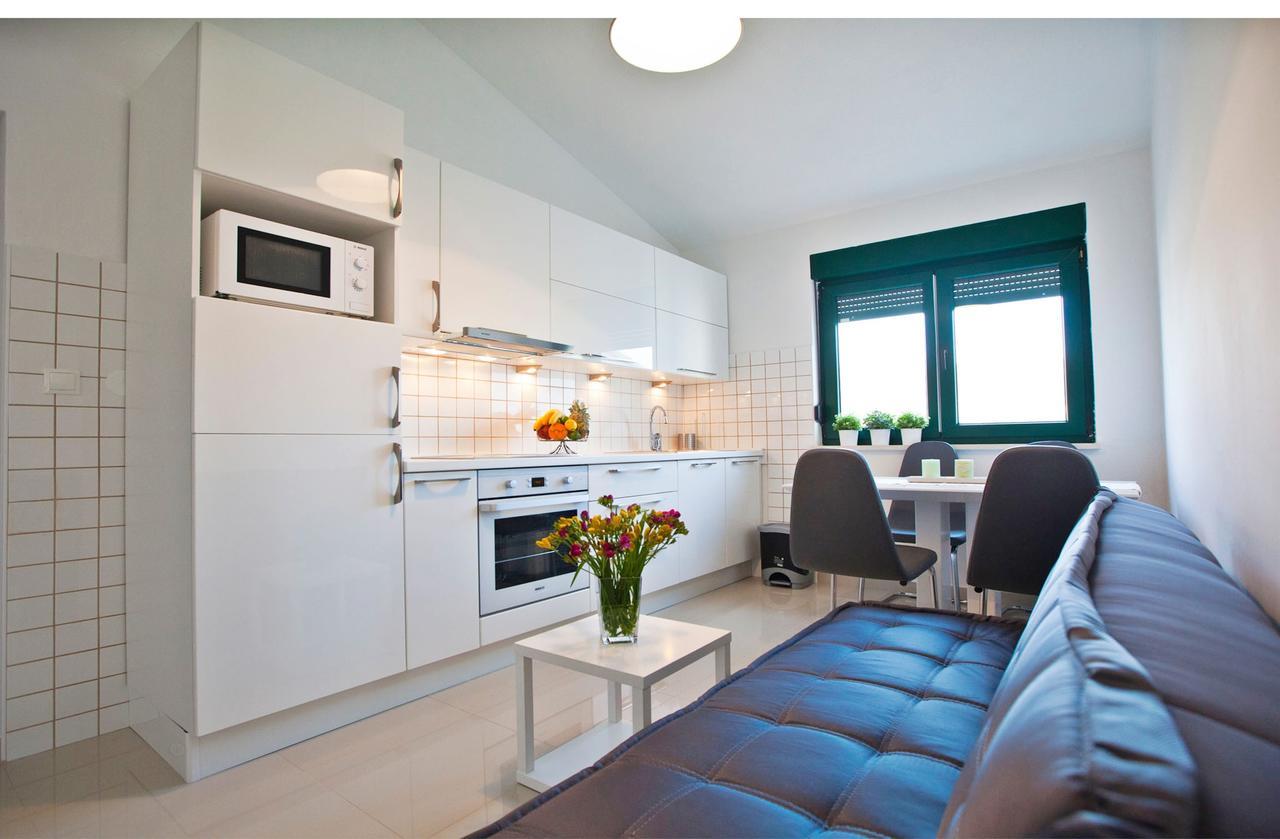 Apartments Roses Stobrec Luaran gambar